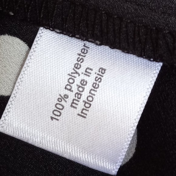 Must-Have! Nwt Lane Bryant Black & White Polka Dot Tunic Sz 28 Ruffled Neck - Picture 7 of 7